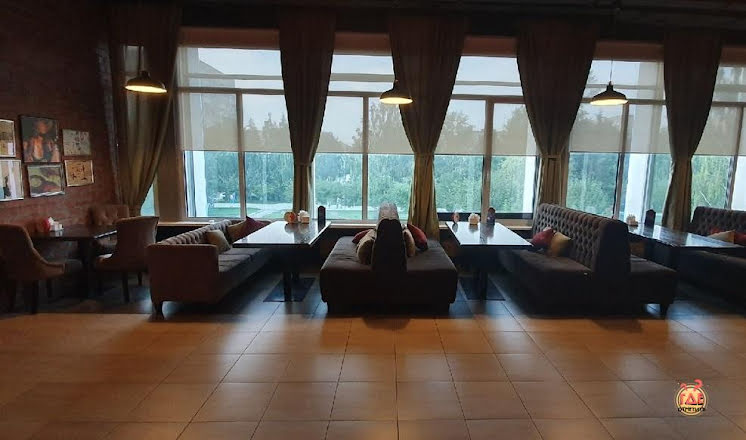 Основной зал в «БардIN» фотография №10