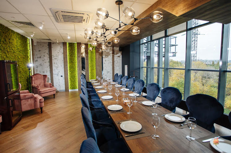 Малый зал в «Panorama Steak House» фотография №4