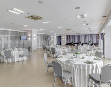  ресторан Marins Park Hotel Novosibirsk