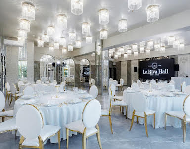  ресторан La Riva Hall