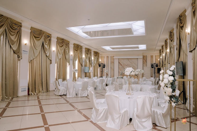 Большой зал в «Богемия на Вавилова» фотография №13