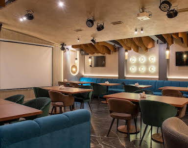  ресторан Академия Караоке на Ширямова