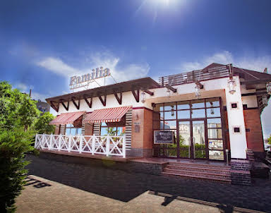 День рождения в Familia