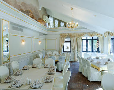  ресторан Сандал