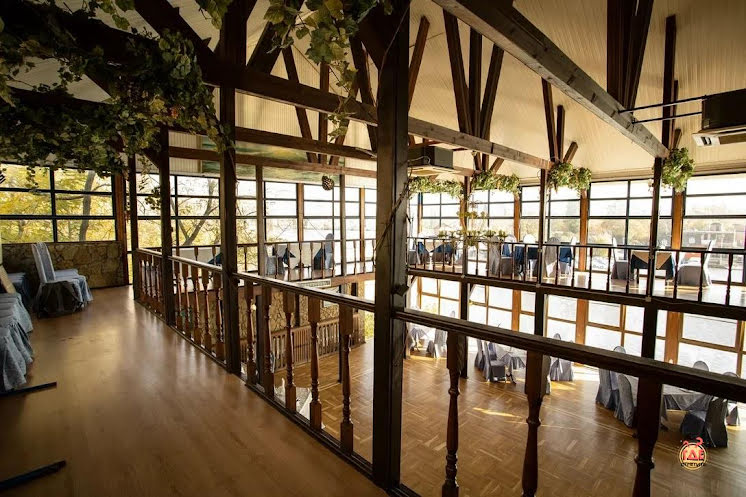 Зал на 100 человек в «Кафе-Клуб» фотография №19