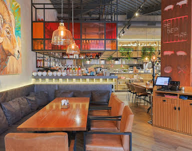  ресторан Рёберная