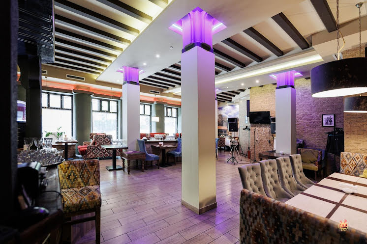 Общий зал в «Старая Грузия» фотография №18