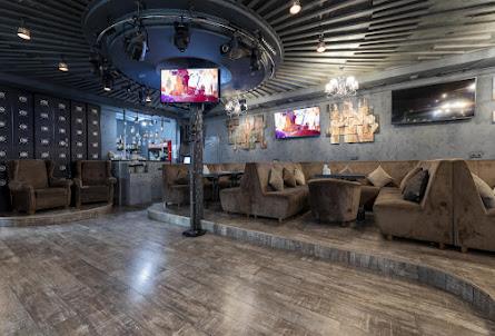 Караоке холл в Караоке холл