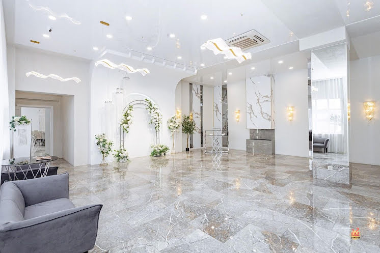 Основной зал в «Облака на Адоратского» фотография №12