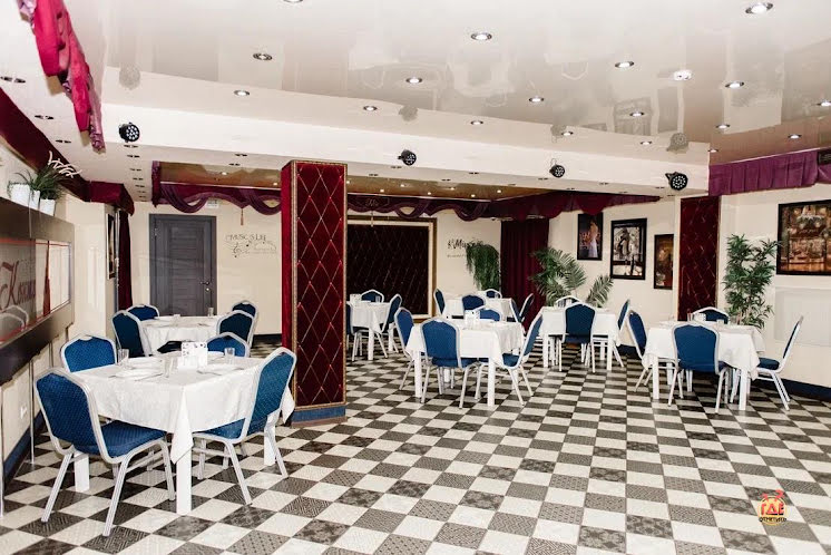 Нижний зал в «Арт Контраст» фотография №9