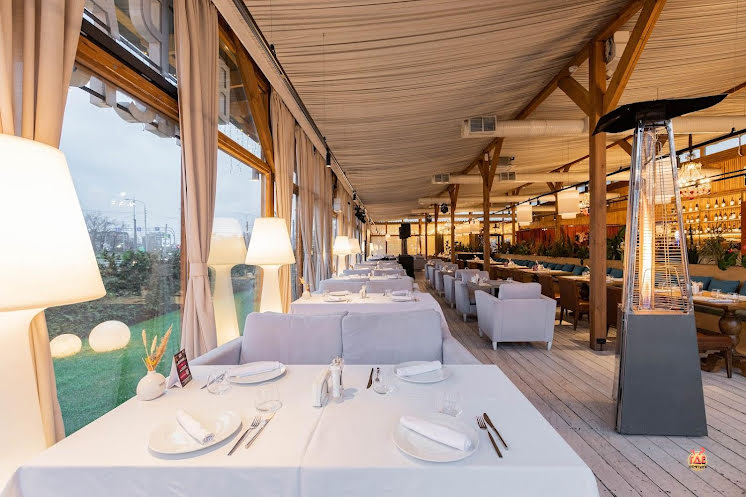 Основной зал в «Веранда» фотография №9