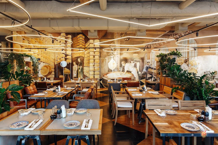 Основной зал в «Сыроварня» фотография №3