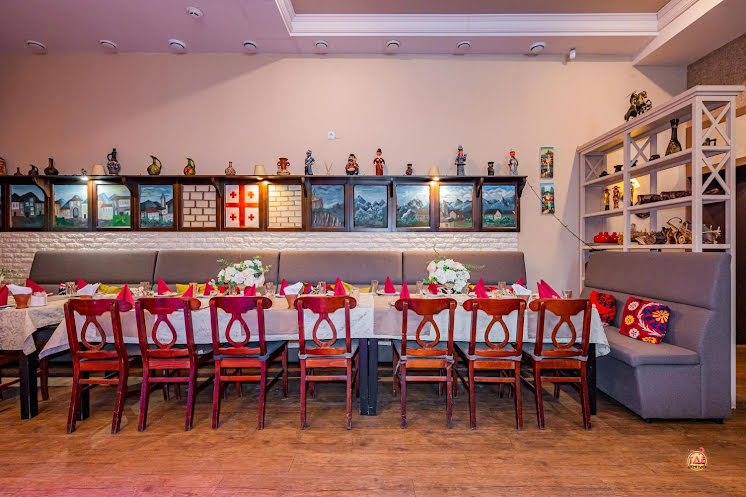 Большой зал в «Хинкали» фотография №12