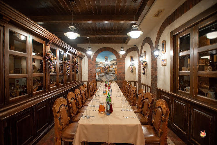 Зал «Винотека» в «Портос» фотография №1