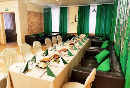 Зал на 100 чел. в Зал на 20 чел.