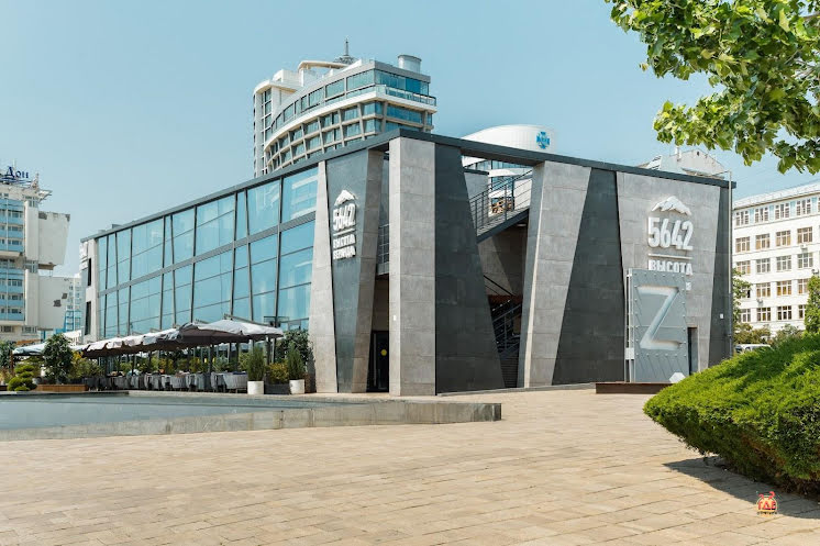 2-й этаж в «Высота 5642» фотография №13