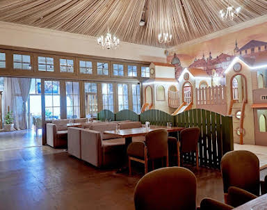  ресторан Плюшкин