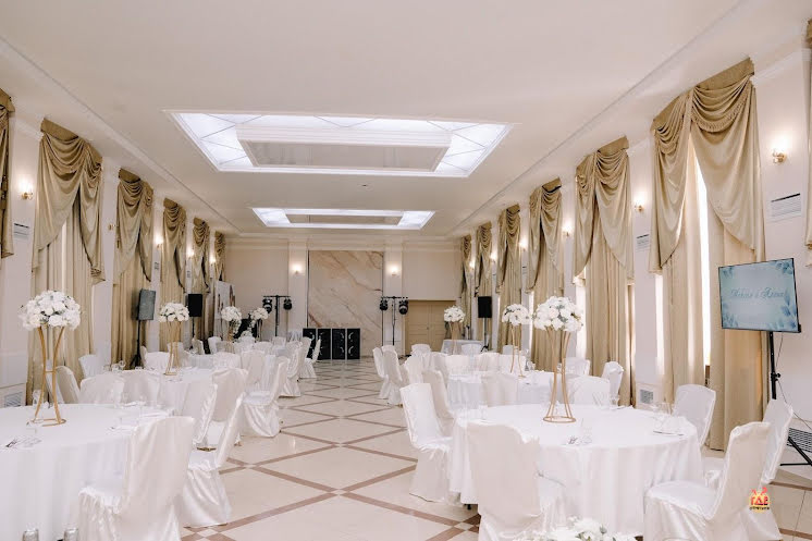 Большой зал в «Богемия на Вавилова» фотография №1