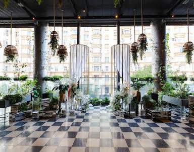  ресторан Madison Event Hall  & Mady