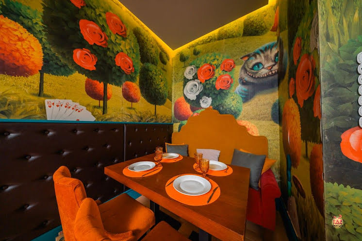 Зал «Алиса в стране чудес»  в «Vostok» фотография № 1