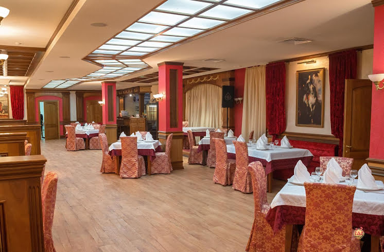 Основной зал в «Царская охота» фотография № 1