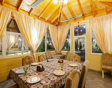  ресторан Венеция на ул. 40 лет Октября