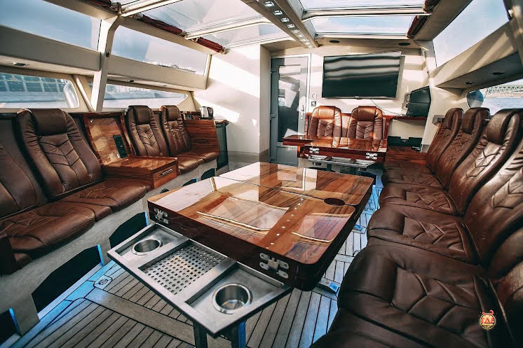 Белуга в «YES BOAT» фотография №7