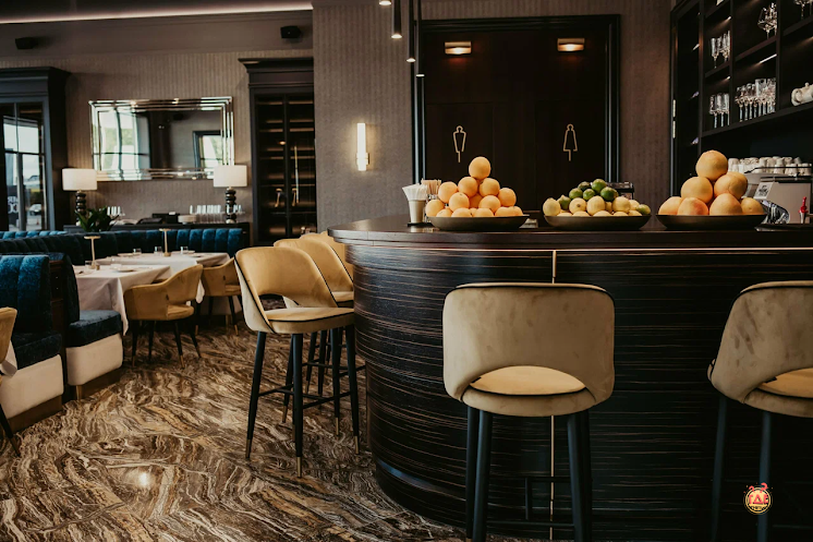 Зал ресторана  в «Debrett» фотография №17