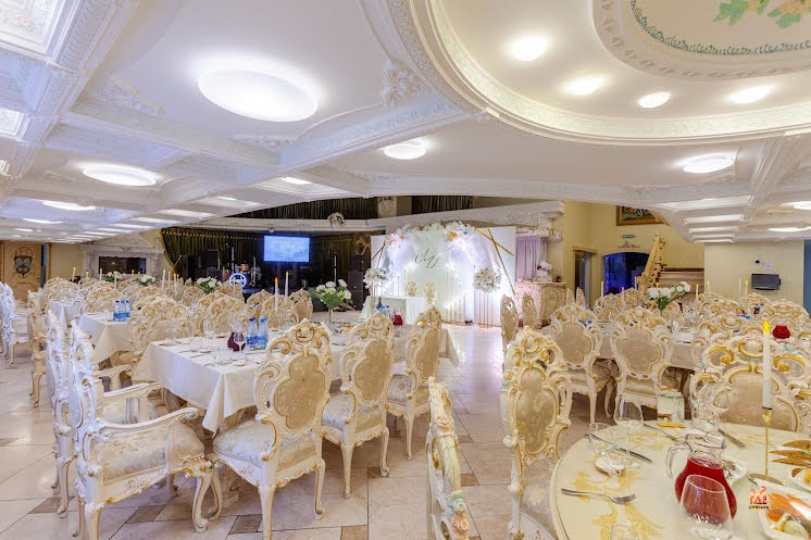 Основной зал ресторана  в «Сказка» фотография №10