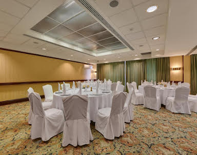  ресторан Азимут Отель Аэростар