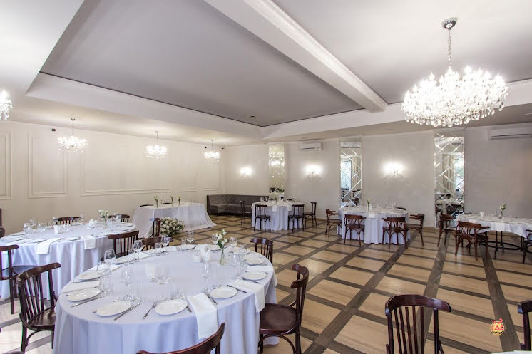 Основной зал в «Булыгин» фотография №2