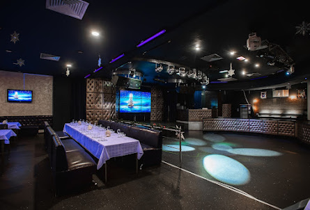 Зал на 60 человек в Зал на 15 человек