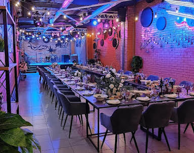  ресторан 9PARROTS