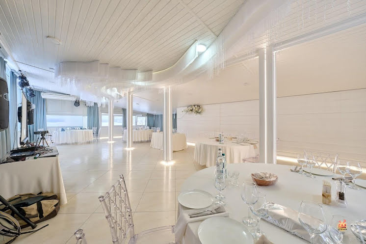 Основной зал в «Ялта» фотография №15