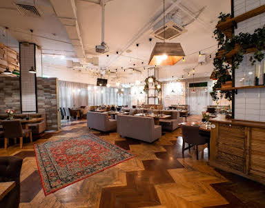  ресторан Bon App Cafe