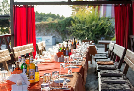 Центральная беседка в Караоке-зал