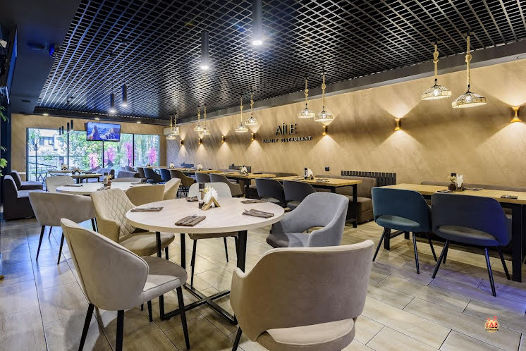 Основной зал в «Aile на Братьев Касимовых» фотография №15