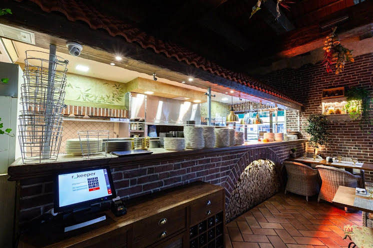 Зал на первом этаже в «Вилла Паста» фотография №5