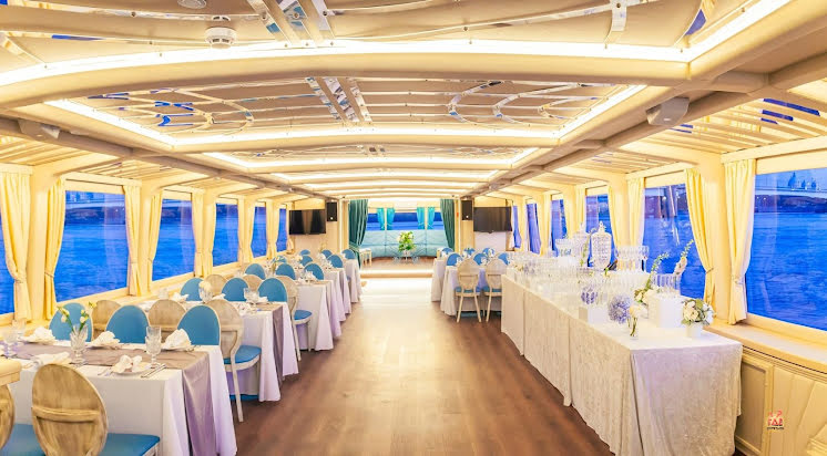 Палуба в «Теплоход "Северное сияние"» фотография №4