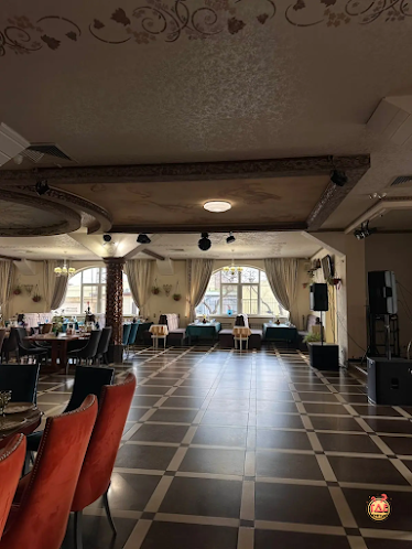 Основной зал ресторана в «Старый Колодец» фотография №7