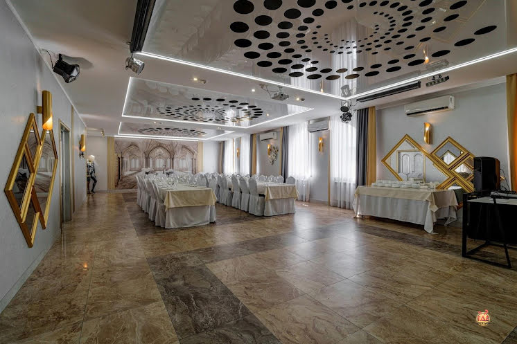 Большой банкетный зал в «Рататуй» фотография №8