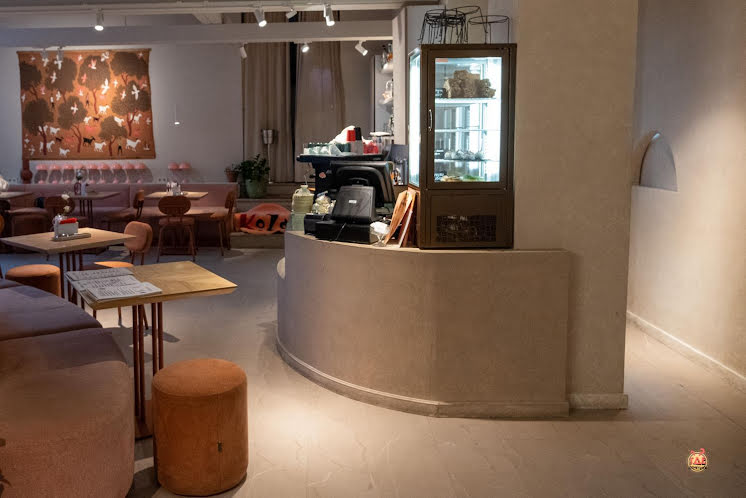 Основной зал в «Коза Тапас» фотография №11