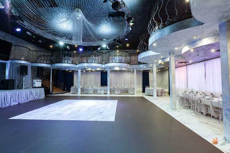 Основной зал  в «Кристалл» фотография №14