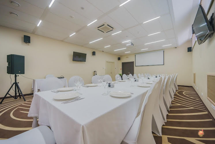 Малый банкетный зал в «BISCAFE» фотография №5