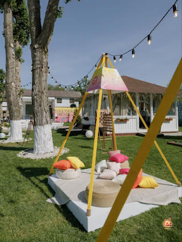 Малая беседка в «Яхт клуб Ласточка» фотография №3