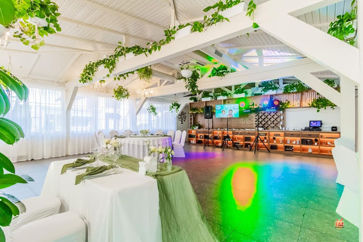 Основной зал в «Риверсайд» фотография №4