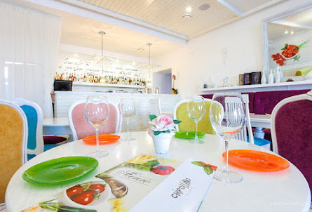 Зал Кафе в Зал Кафе