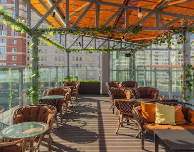  ресторан Feromon Komenda