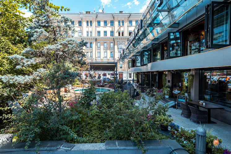 Летняя веранда в «Чайхона №1 Большая Полянка» фотография №10