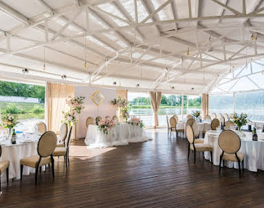  ресторан Бакинский бульвар  Аврора